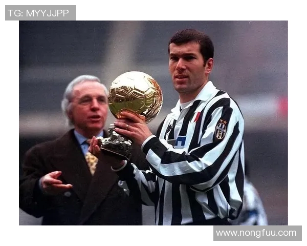 齐达内欧冠双面传奇球员荣耀与教练巅峰的辉煌历程